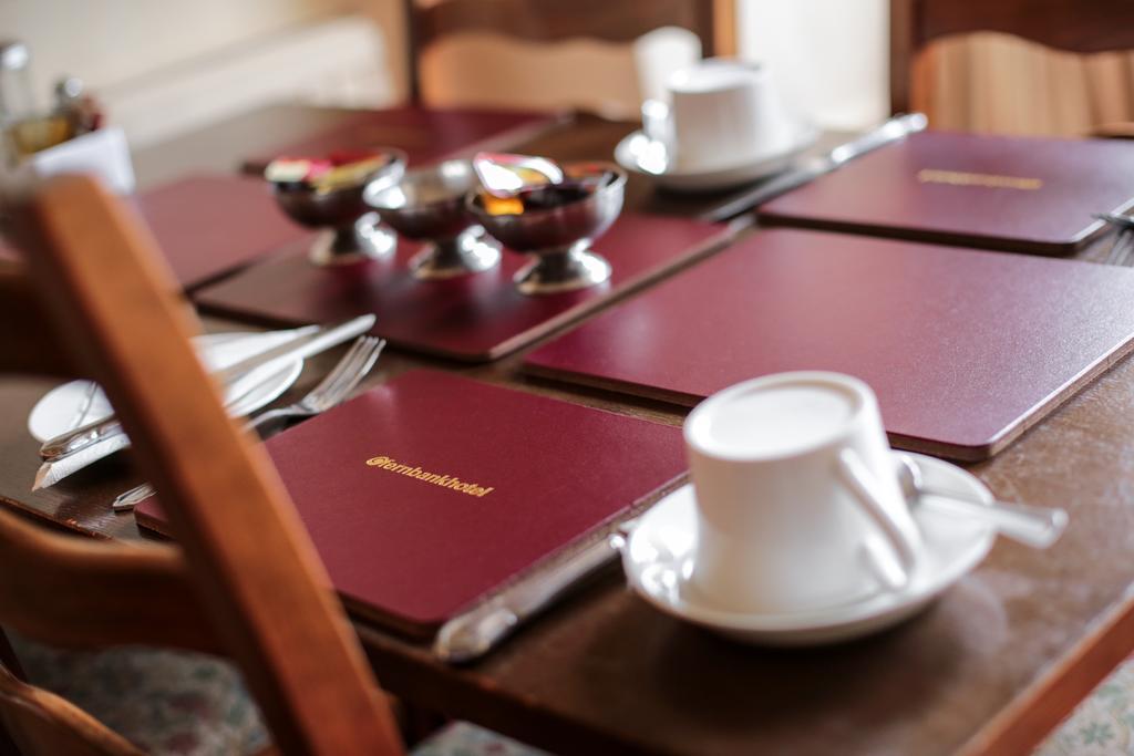 Fernbank Hotel Μπεϊσινγκστόουκ Εξωτερικό φωτογραφία